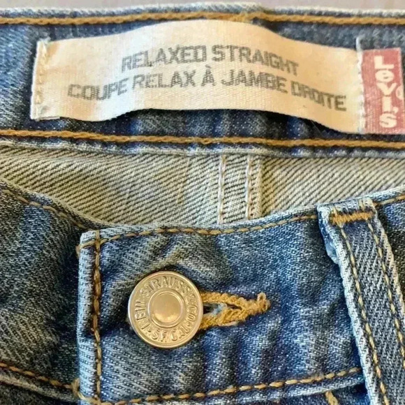Levi’s Jeans 32  by 30 relaxed straight fit, GUC - Picture 6 of 7